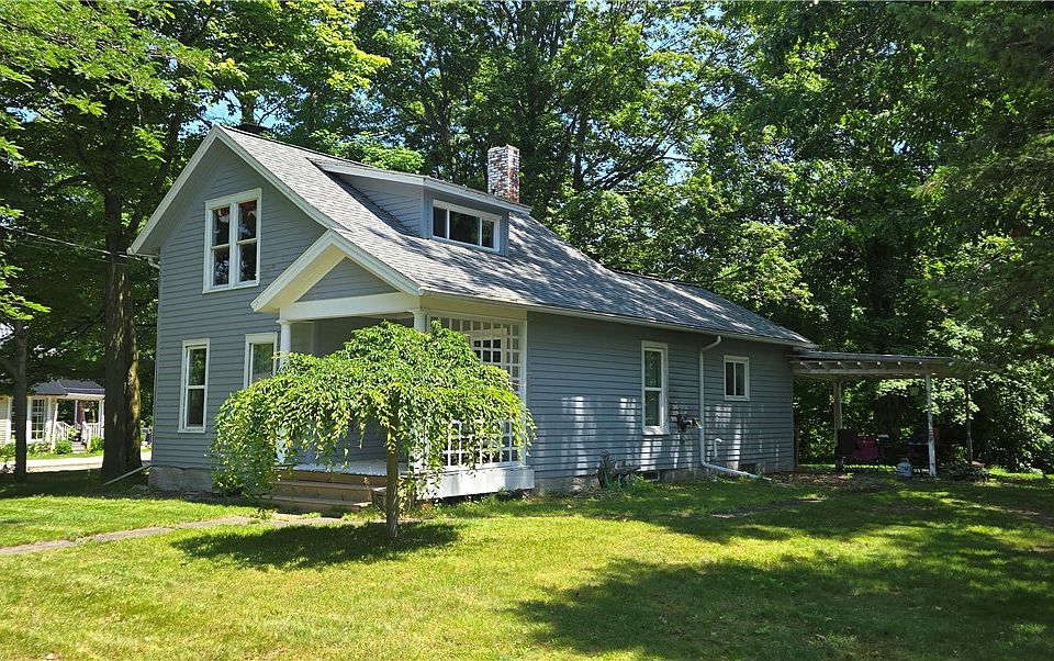 1st image of 25 Spring St