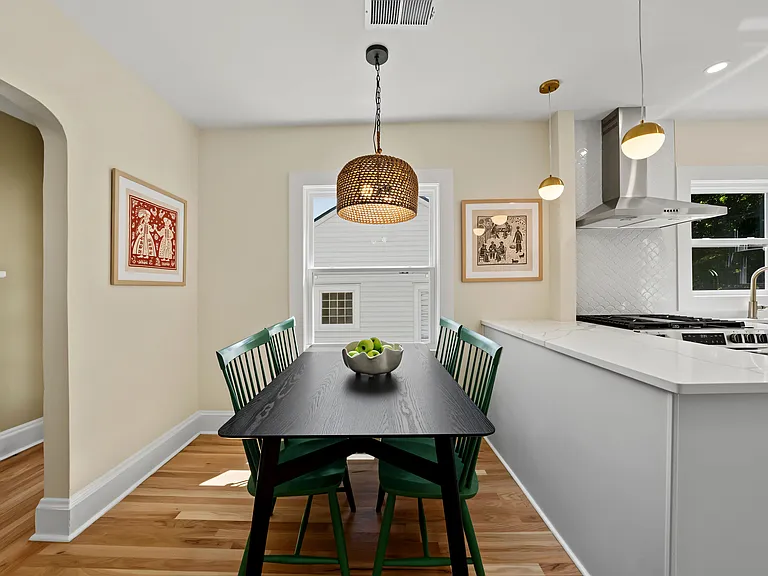 804 Berkeley Ave NW — Photo 11