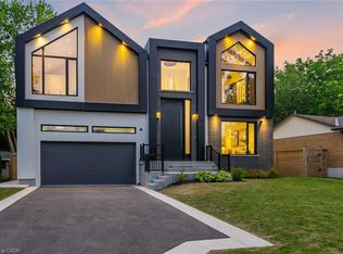 298 Strathcona Dr, Burlington, ON L7L2E1