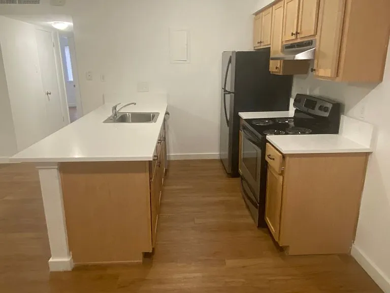 24 Flats Apartments — Photo 35