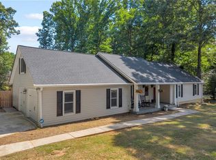 2960 Mobley Dr, Dacula, GA 30019