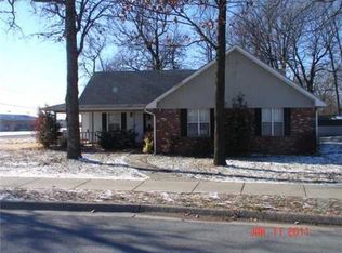 800 N Quail Ter, Rogers, AR 72756