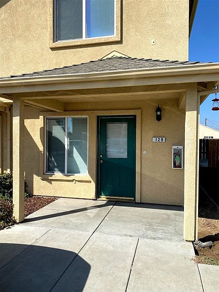 1st image of 129 Clifford Ave