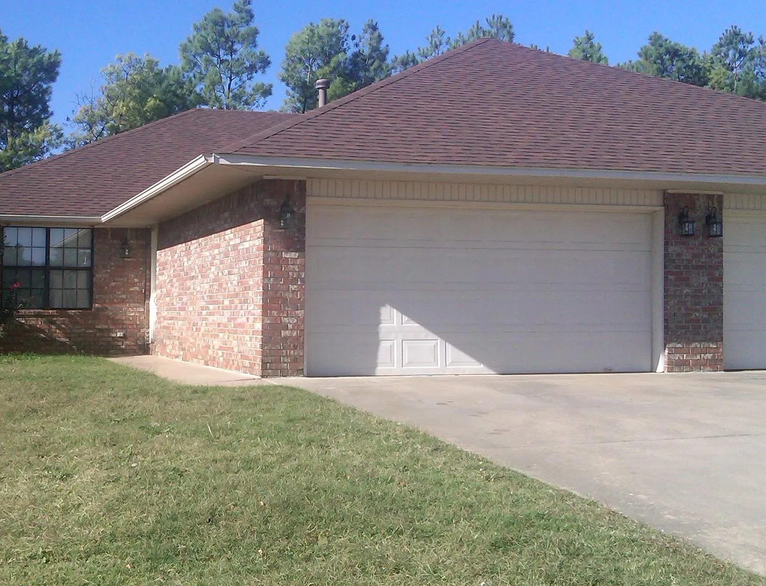 3 bed, 1450 sqft, $1,465 — Photo 1