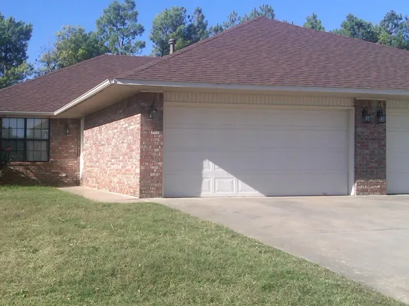 1900 N Caton Dr, Fayetteville, AR 72704