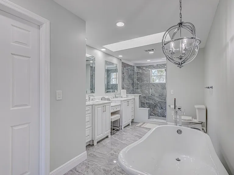 17 Selby Ln — Photo 42