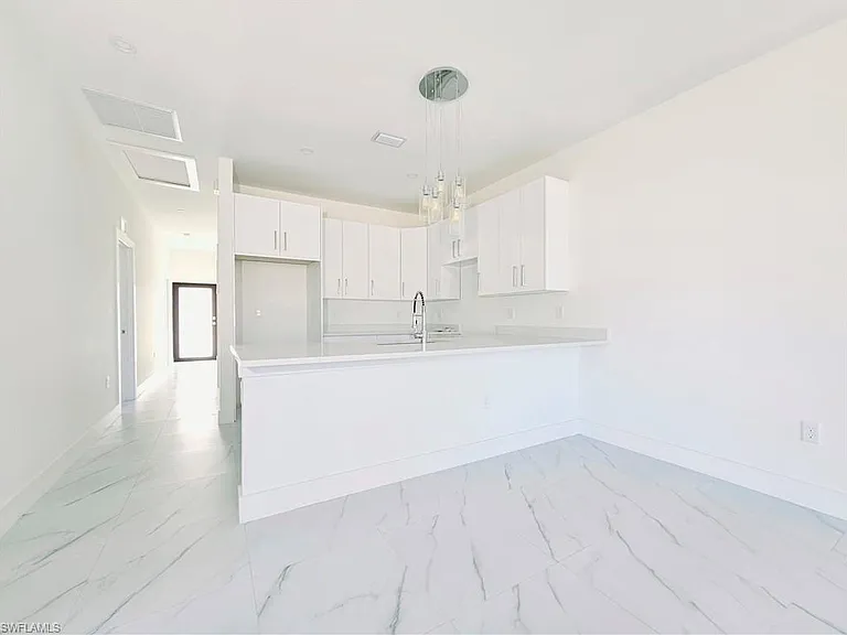 1100 Homer Ave S — Photo 7