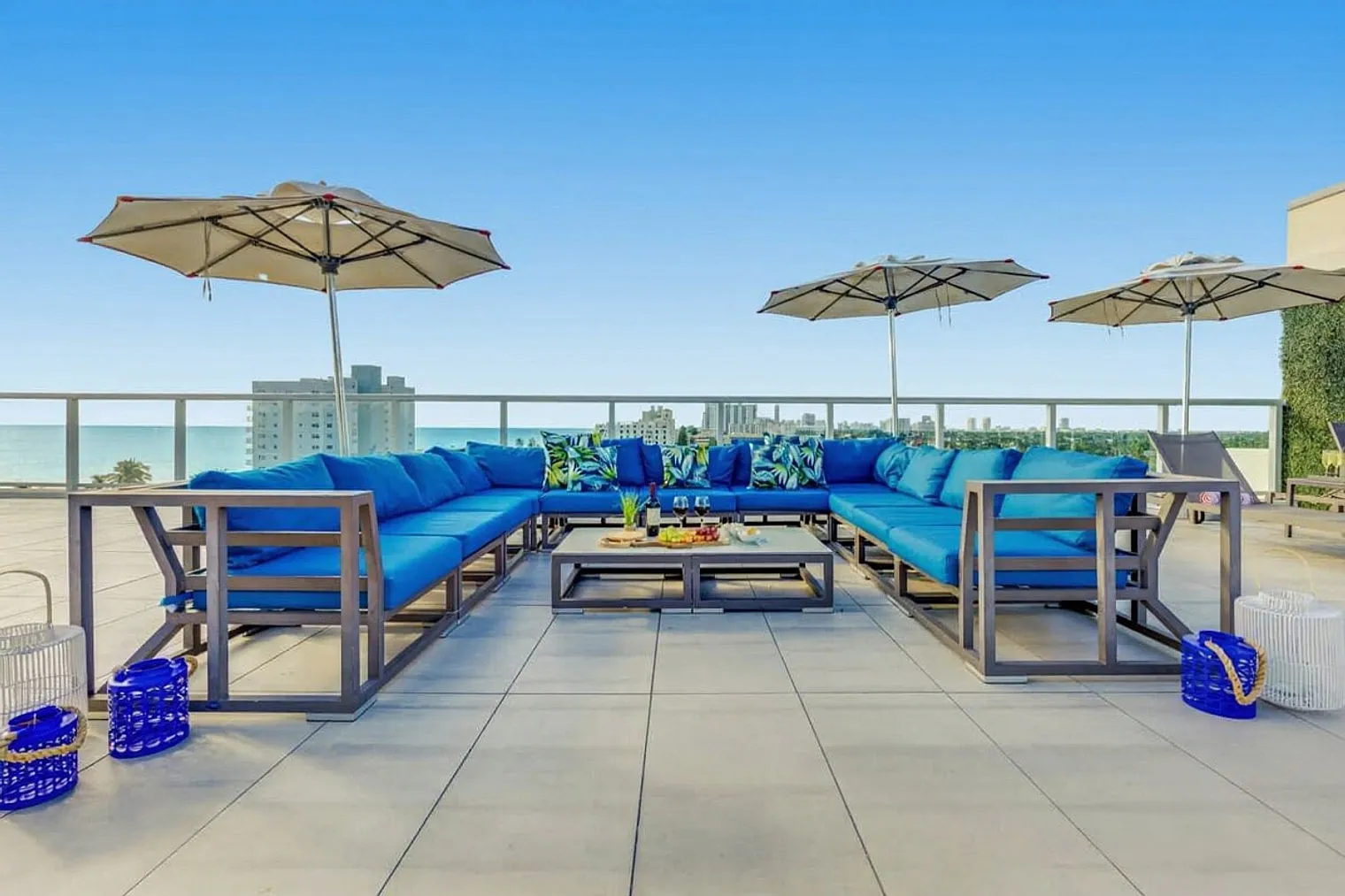 1 bed, 1.0 bath, 699 sqft, $2,558 — Photo 4