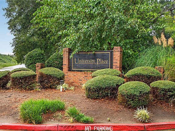 2nd image of 220 Elm St APT 533