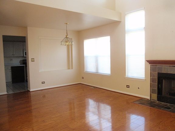 4th image of 1566 E Baronet Ln