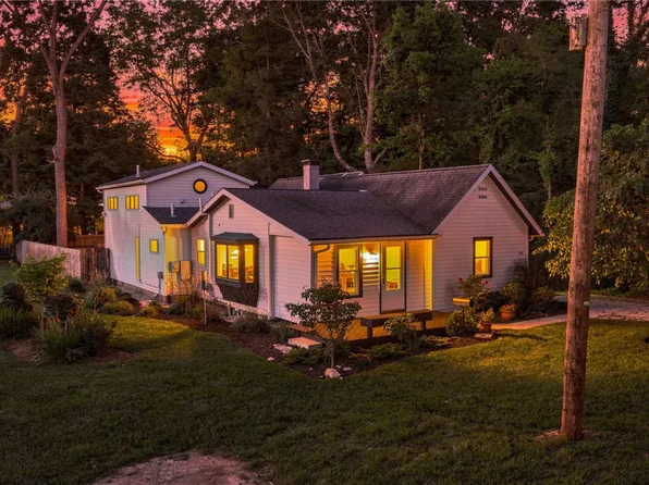 325 N High St, Yellow Springs, OH 45387