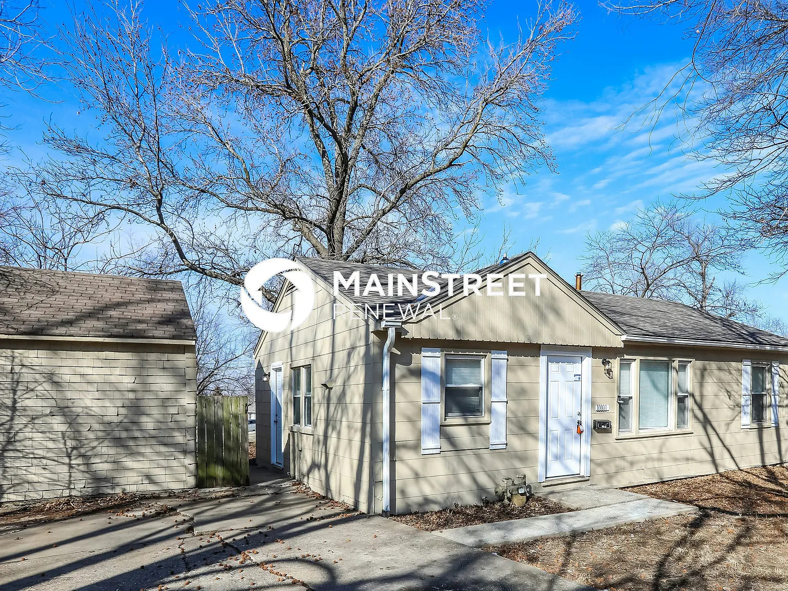 10000 Drury Ave — Photo 2