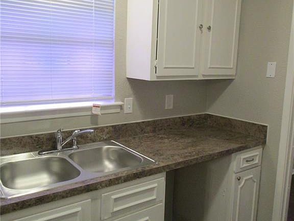 3rd image of 7815 Mirage Valley Dr