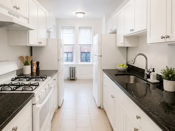 114 Yeamans St #24, Revere, MA 02151