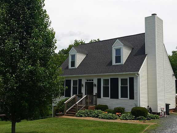 2nd image of 316 Eastview Dr