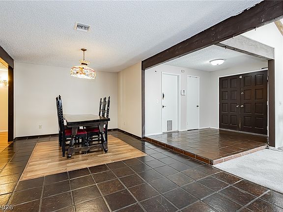 5th image of 4492 E Rochelle Ave