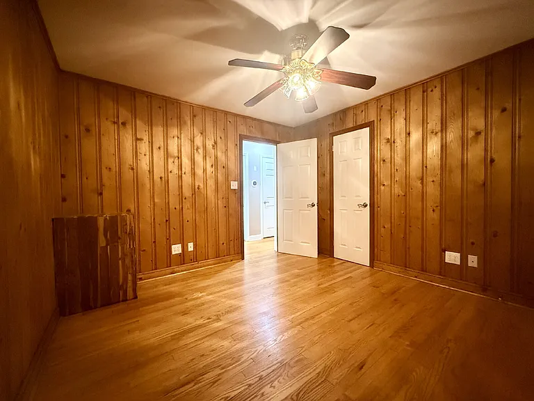 1914 Cherokee Dr — Photo 16