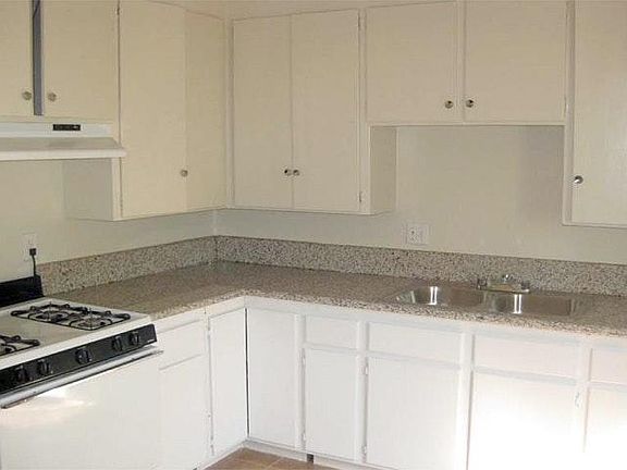 4th image of 12733 Barbara Ann St APT 8