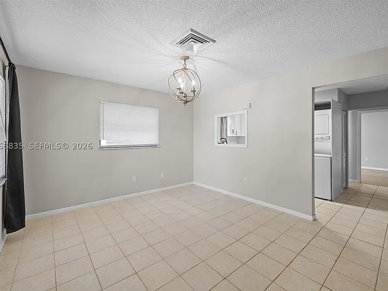 3317 NE Jeannette Dr — Photo 5
