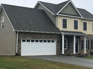 300 Ridgley Ln, Fincastle, VA 24090