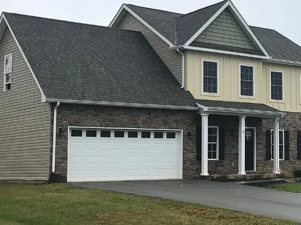 300 Ridgley Ln, Fincastle, VA 24090