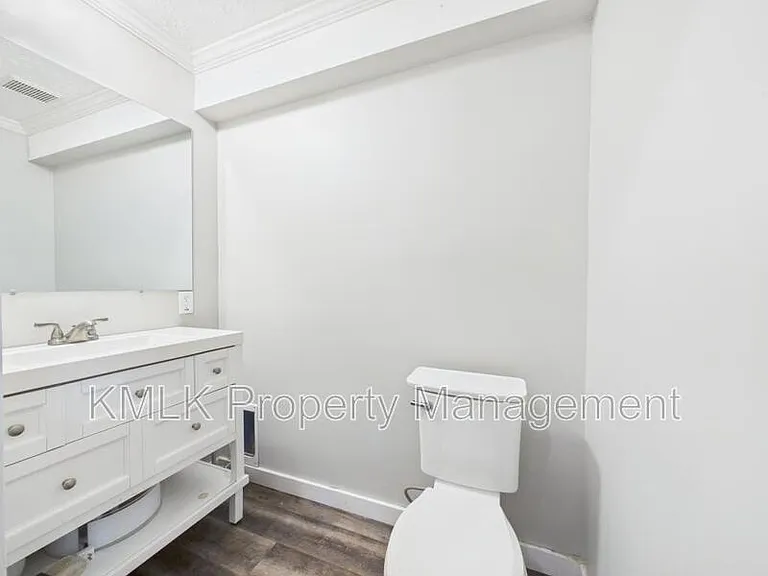 3957 Cox Rd — Photo 14