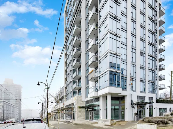 2435 Kingsway St #404, Vancouver, BC V5R 0K5