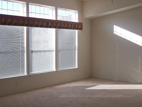 living room w/ exceptional valley views