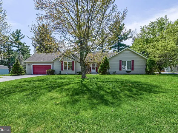 32 Beechwood Dr, Fairfield, PA 17320