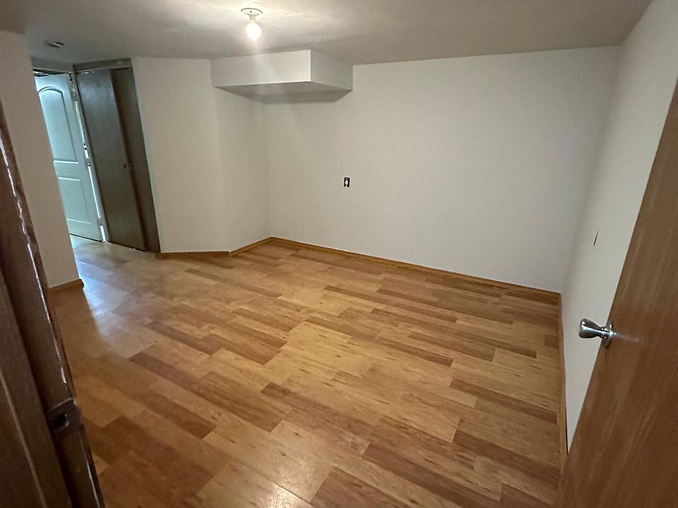 1st image of 244 Macenroe Dr