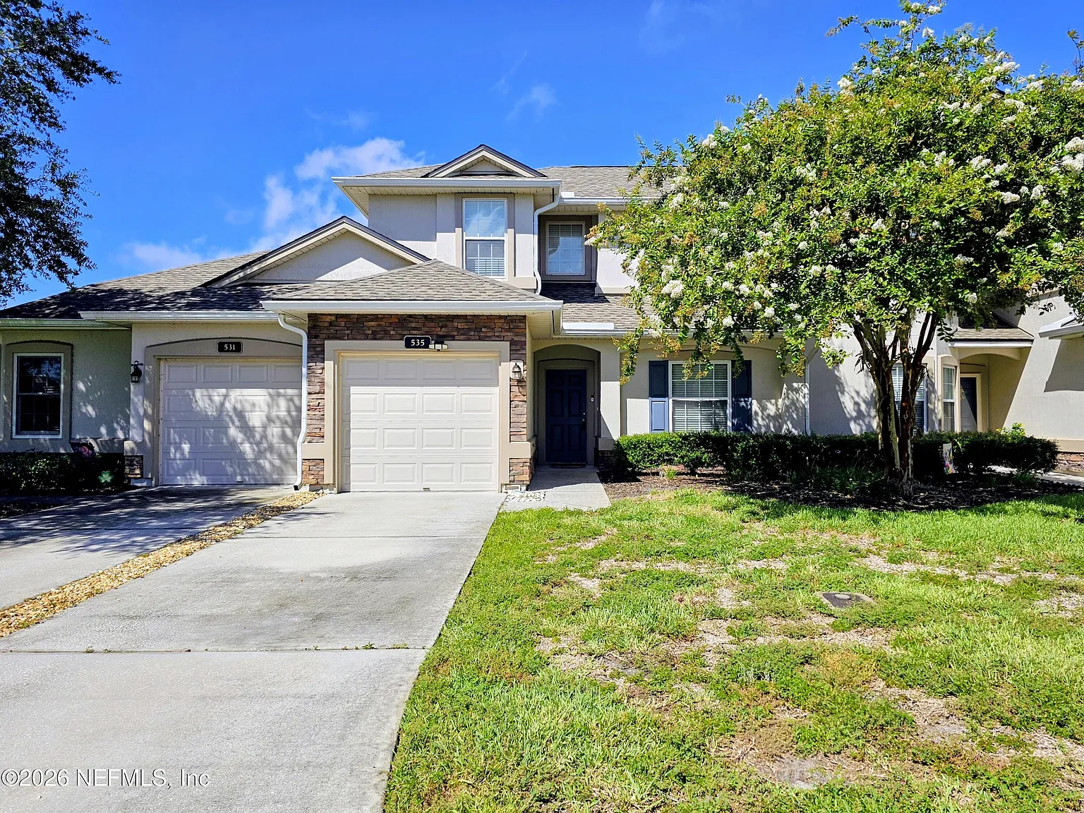 3 bed, 2.5 bath, 1608 sqft, $1,995 — Photo 2