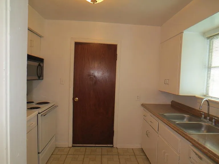 13519 Furman Rd — Photo 6