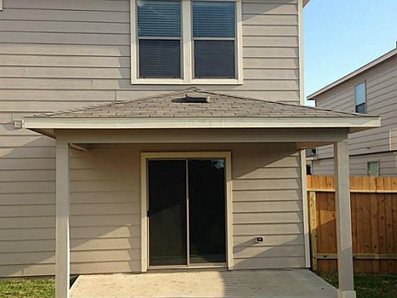 Covered Patio for those nice evenings!