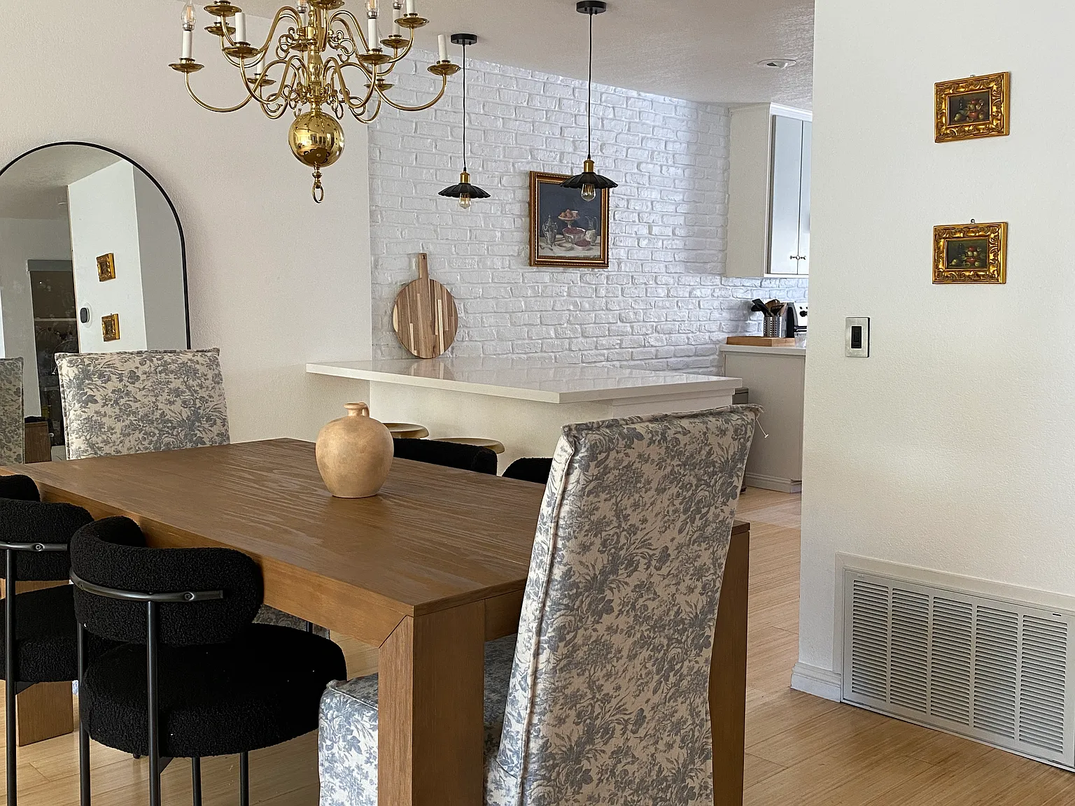 4 bed, $4,400 — Photo 3