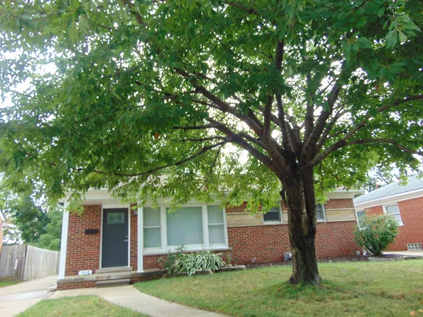 1616 Genesee Dr, Royal Oak, MI 48073