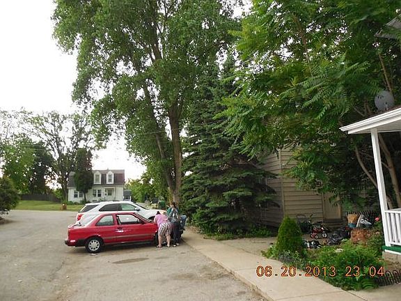 3rd image of 511 N Eastwood Dr