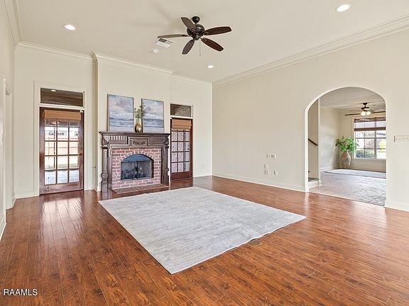5th image of 108 Millcrest Dr