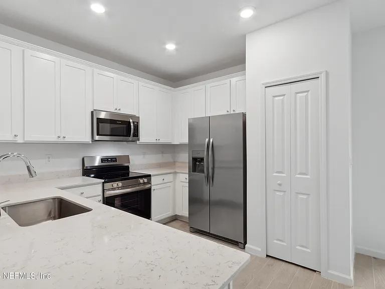 3979 Ornamental Ln — Photo 2