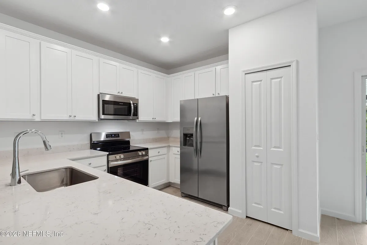 Building Photo - 3979 Ornamental Ln
