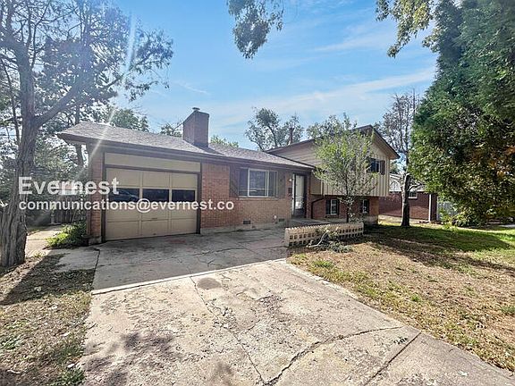 3rd image of 1409 Laurette Dr