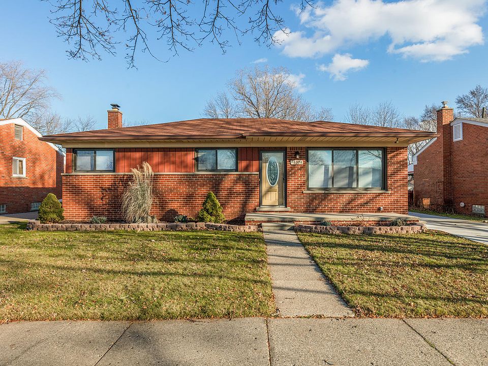 1st image of 28374 Lorraine Ave