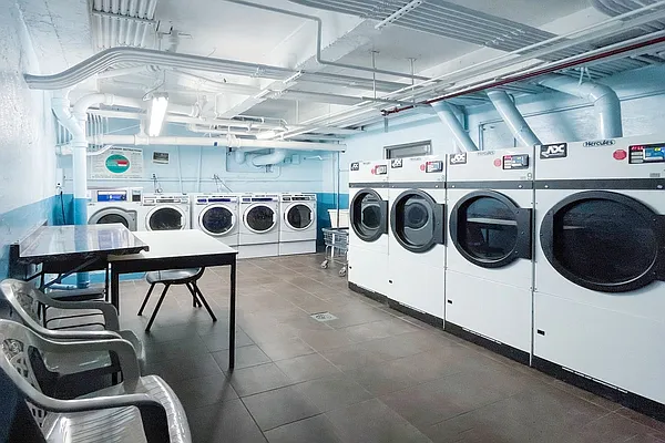 Rented by Compass | media 9