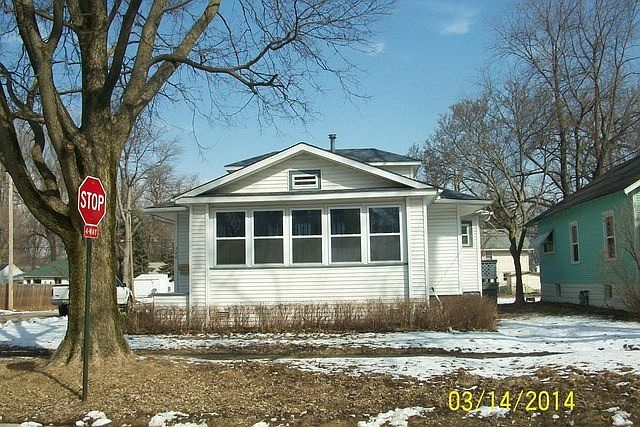 1st image of 500 E Oak St