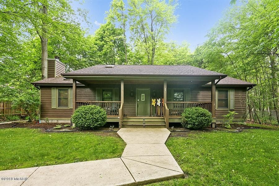 1st image of 16040 Greenwood Ave