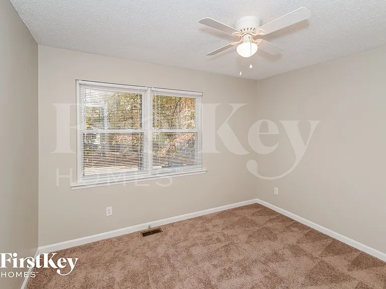 330 Navajo Pines Dr — Photo 12