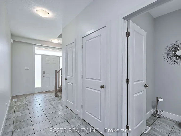 31 Ashberry Pl — Photo 6