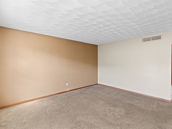 5th image of 53209 Poplar Dr