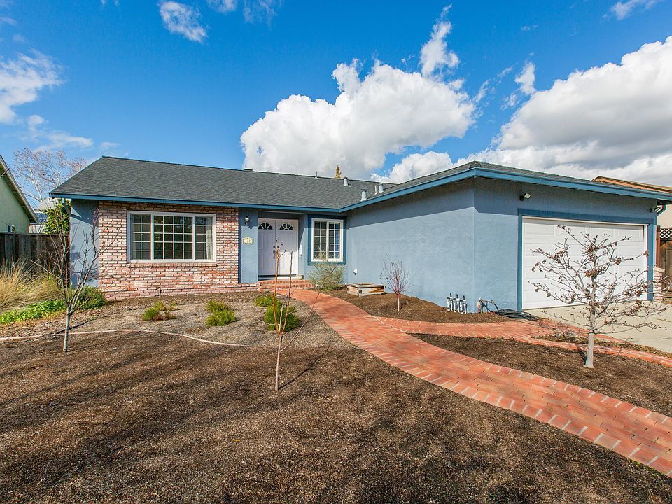 1st image of 467 Meadow Dale Ct