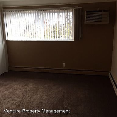 5th image of 2992 Woodrow Ave