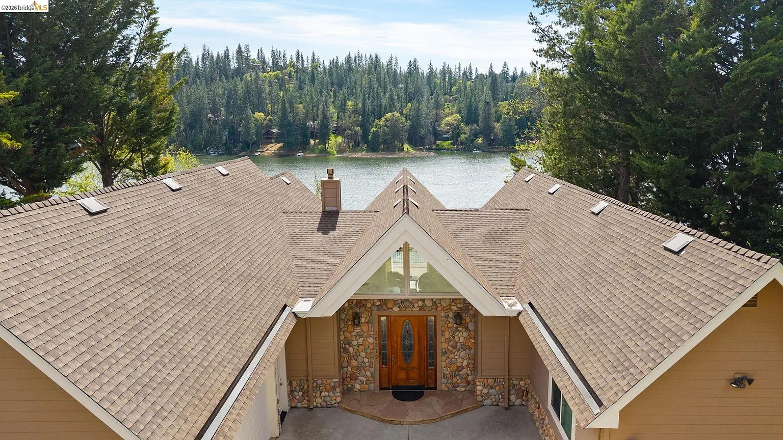 20312 Pine Mountain Dr photo 1